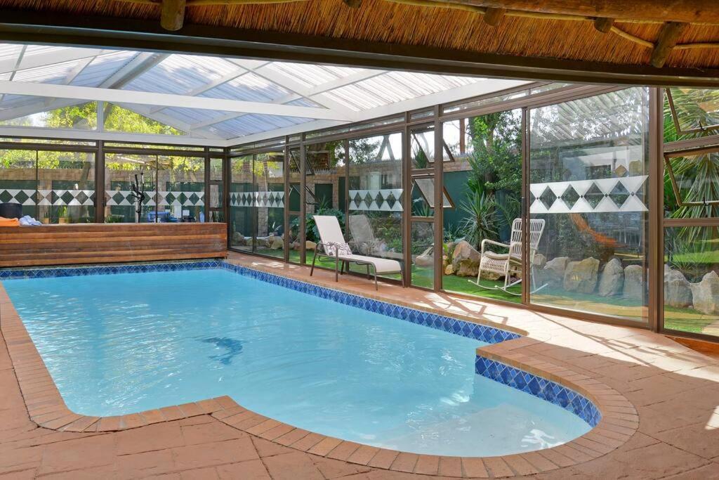 Mawethu Peaceful Garden With Covered Pool And Braai Area เคปทาวน์ ภายนอก รูปภาพ